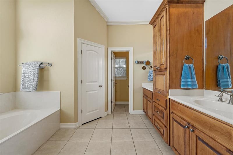 230 Hali Brooke Drive, China Spring TX 76633 - Photo 18