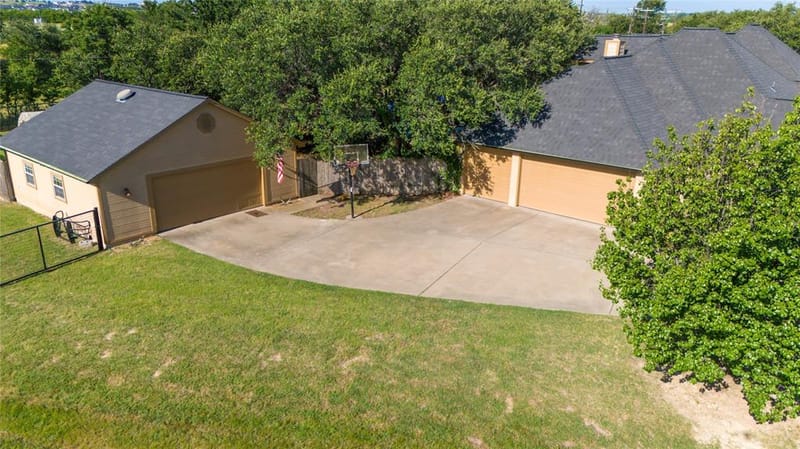 182 Lakeview Drive, Aledo TX 76008 - Photo 4