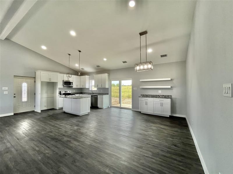 117 Barber Lakes Road, Mineral Wells TX 76067 - Photo 3