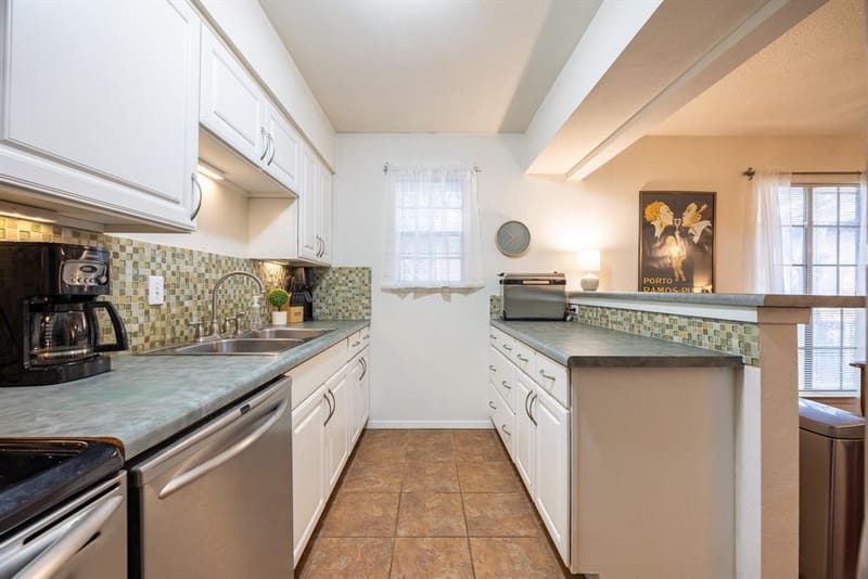 6027 E University Boulevard # 215, Dallas TX 75206 - Photo 9