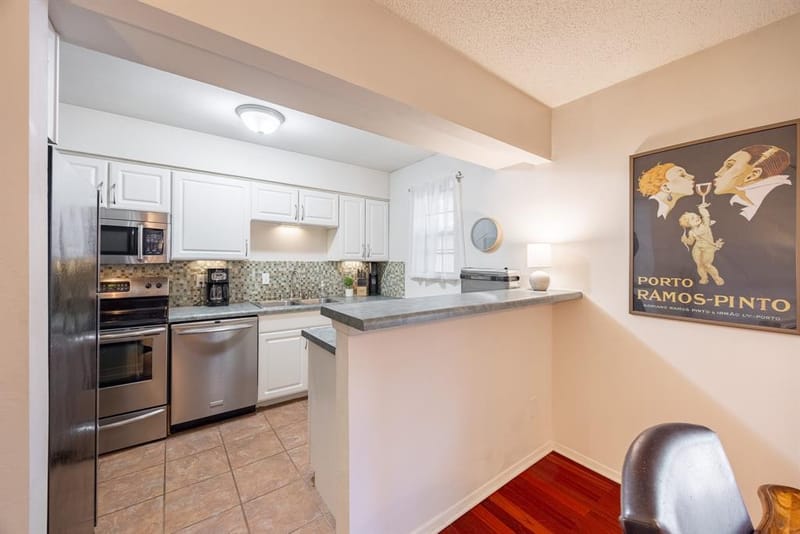 6027 E University Boulevard # 215, Dallas TX 75206 - Photo 11