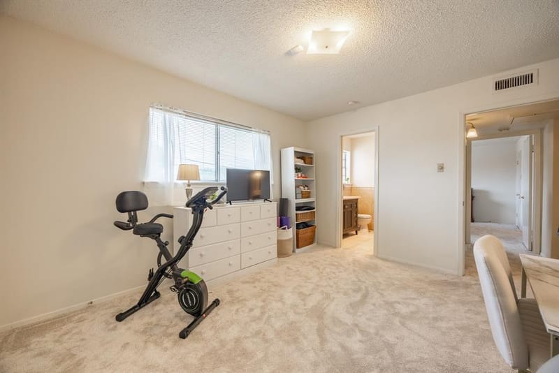 6027 E University Boulevard # 215, Dallas TX 75206 - Photo 19