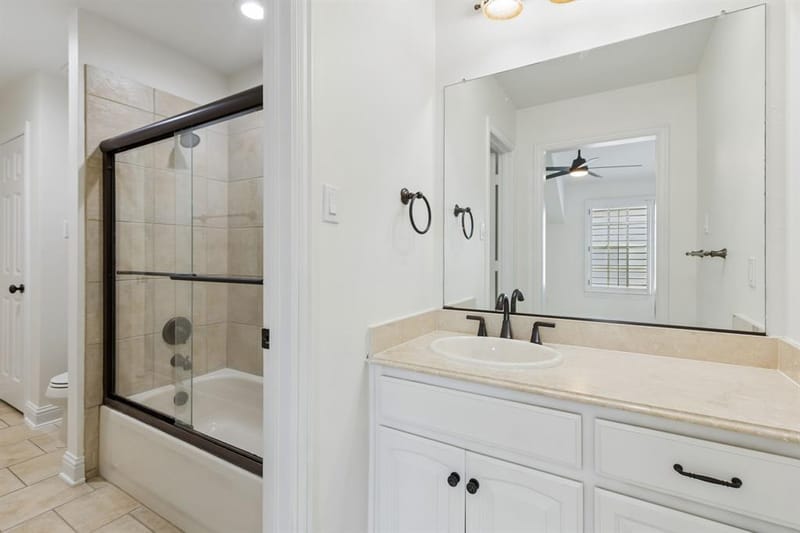 1101 King Mark Drive, Lewisville TX 75056 - Photo 32