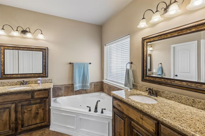 2452 Elm Valley Drive, Little Elm TX 75068 - Photo 13