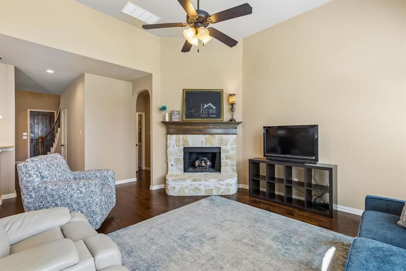 2452 Elm Valley Drive, Little Elm TX 75068 - Photo 9