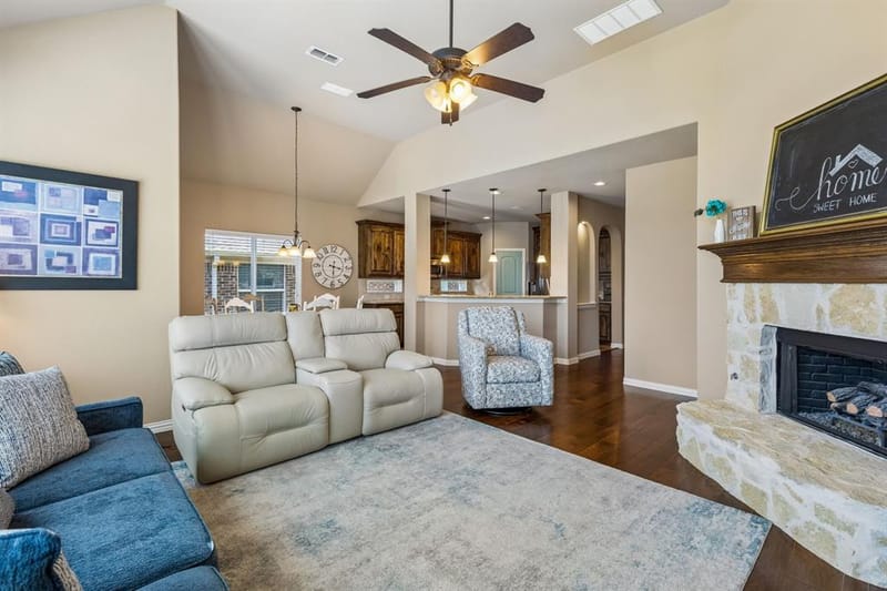 2452 Elm Valley Drive, Little Elm TX 75068 - Photo 8