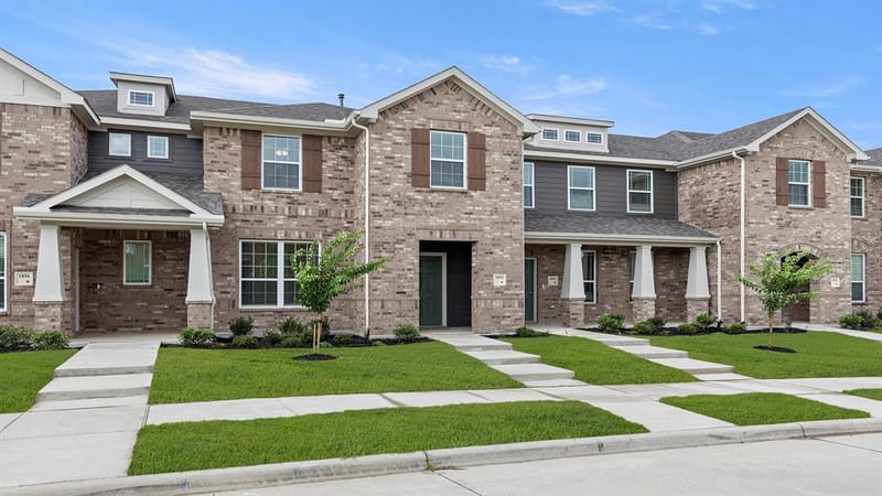 1894 Indigo Lane # 15, Heartland TX 75126