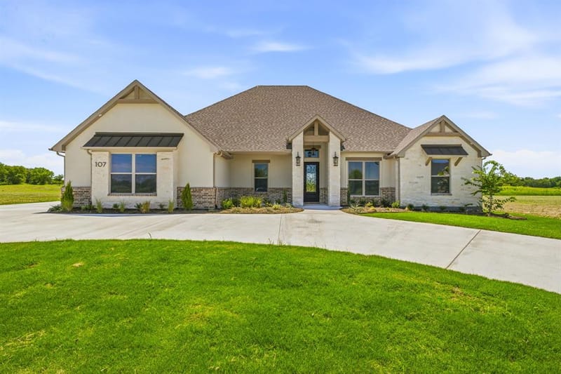 107 Eagle Court, Glen Rose TX 76077 - Photo 2