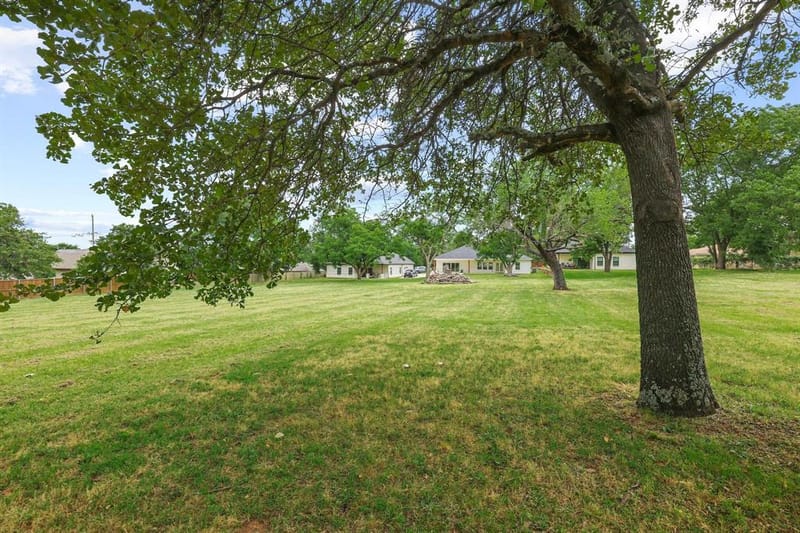 1834 S Park Avenue, Denison TX 75020 - Photo 29