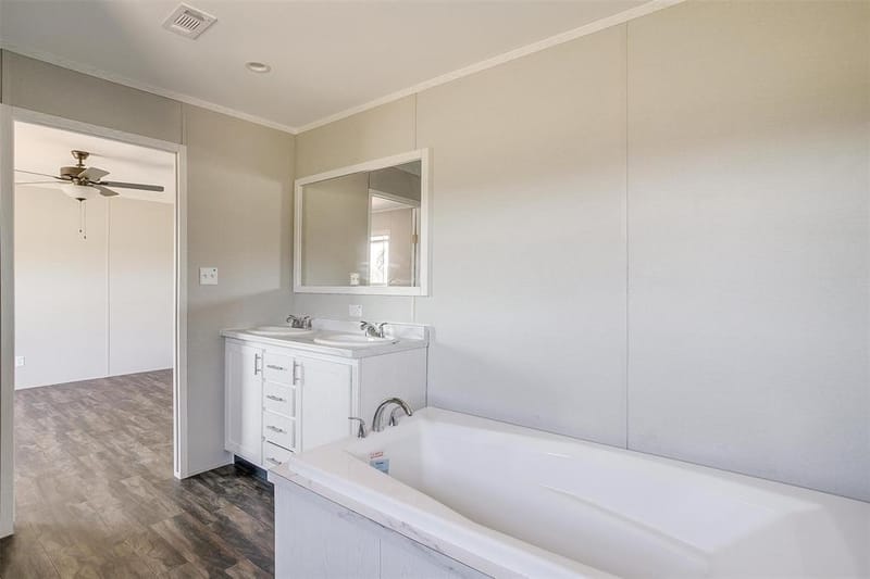 4417 County Road 423, Grandview TX 76050 - Photo 22