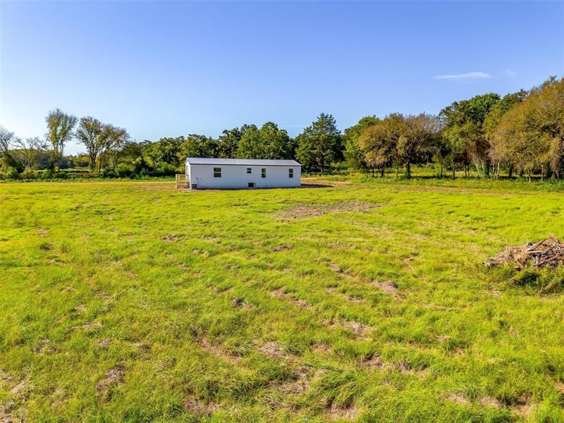 4417 County Road 423, Grandview TX 76050 - Photo 38