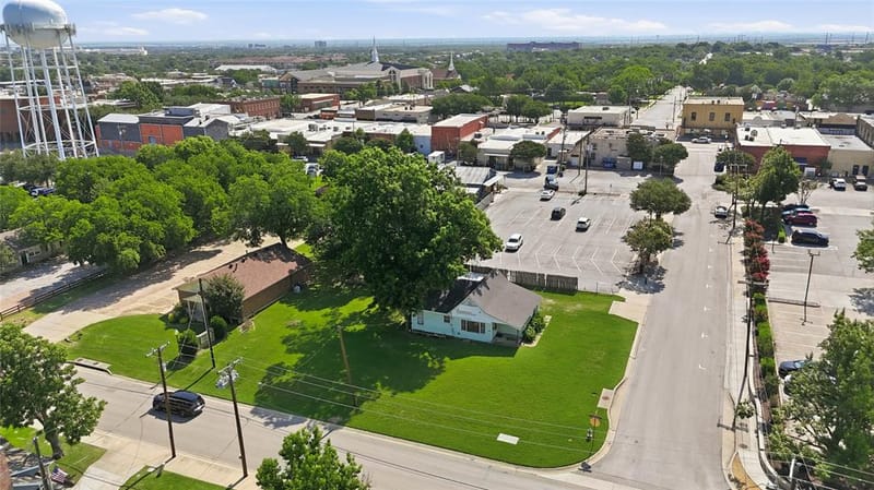 218 W Worth Street, Grapevine TX 76051 - Photo 14