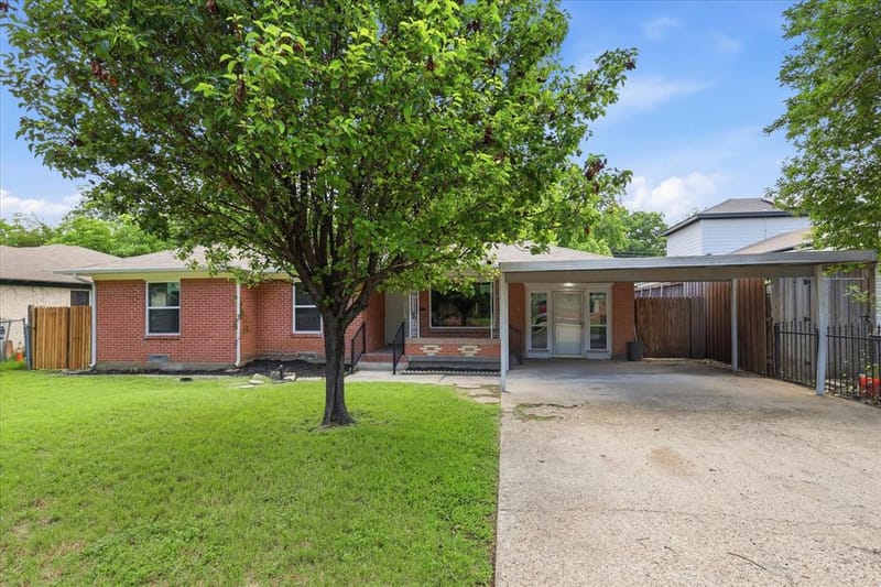 2129 Gaylord Drive, Dallas TX 75227