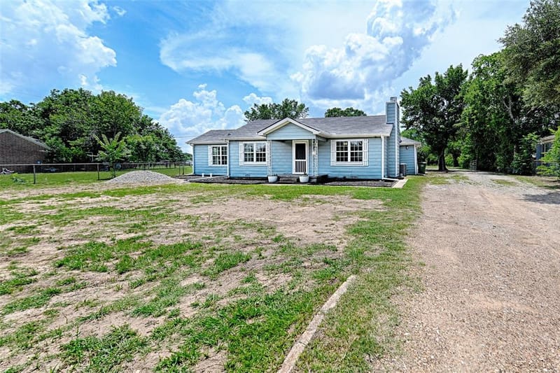 2619 E Seagoville Road, Seagoville TX 75159 - Photo 2