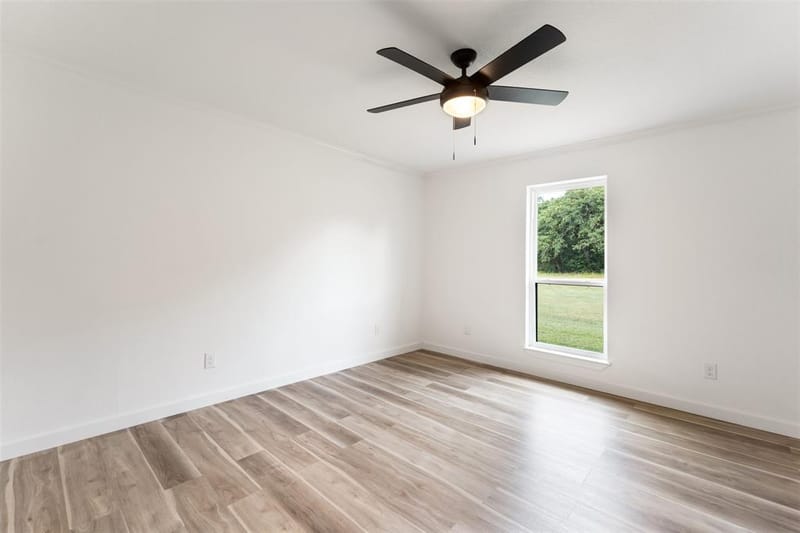 216 N Stovall Drive, Robinson TX 76706 - Photo 23
