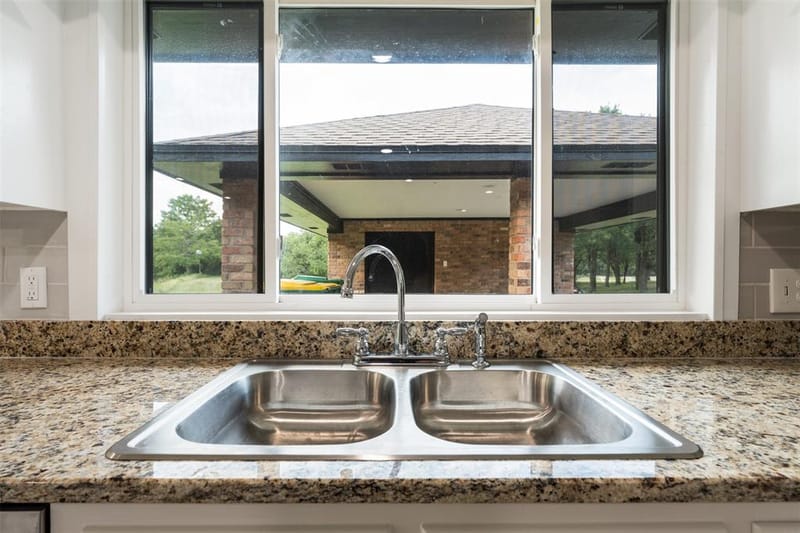 216 N Stovall Drive, Robinson TX 76706 - Photo 12
