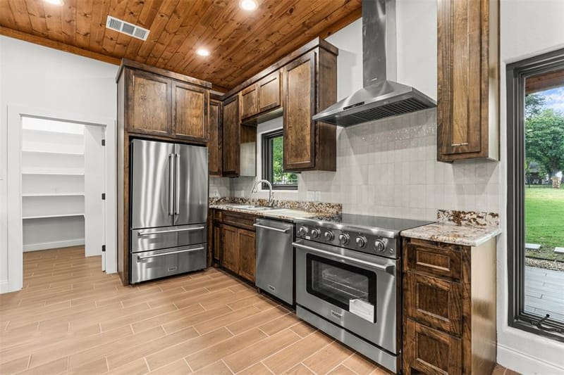 1215 E Stegall Road, Robinson TX 76706 - Photo 8