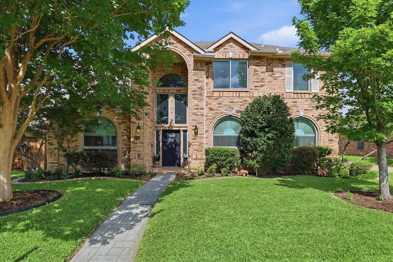 3207 Willow Ridge Trail, Carrollton TX 75007 - Photo 2