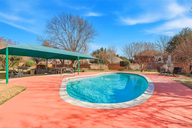 5949 River Bend Drive, Benbrook TX 76132 - Photo 2