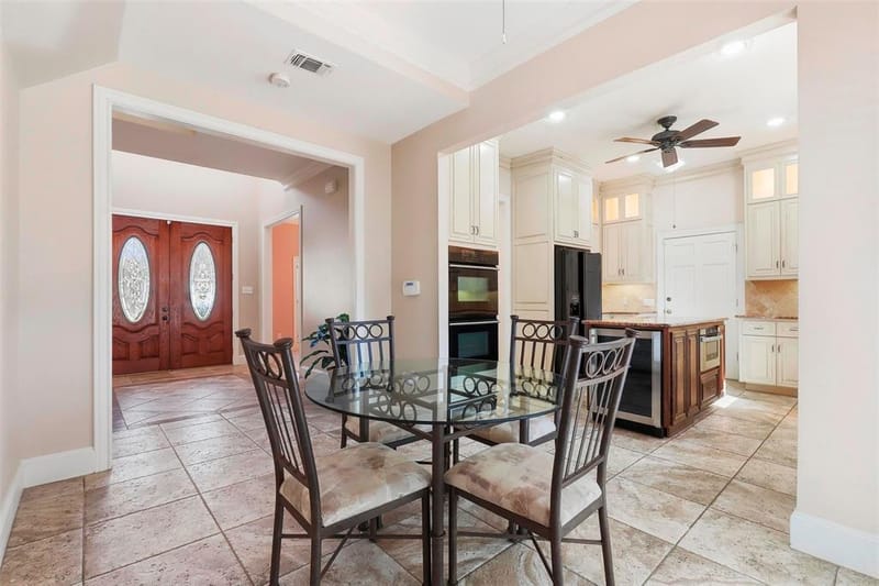 5949 River Bend Drive, Benbrook TX 76132 - Photo 12