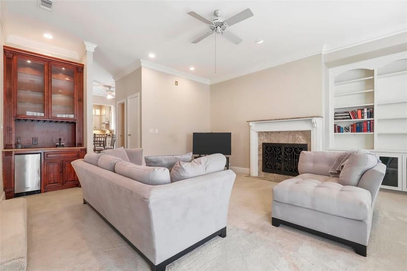 5949 River Bend Drive, Benbrook TX 76132 - Photo 3