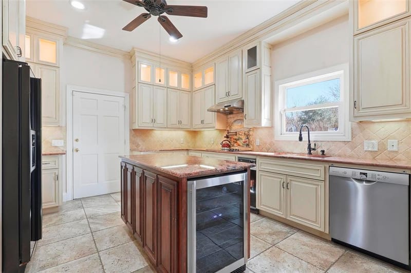 5949 River Bend Drive, Benbrook TX 76132 - Photo 24