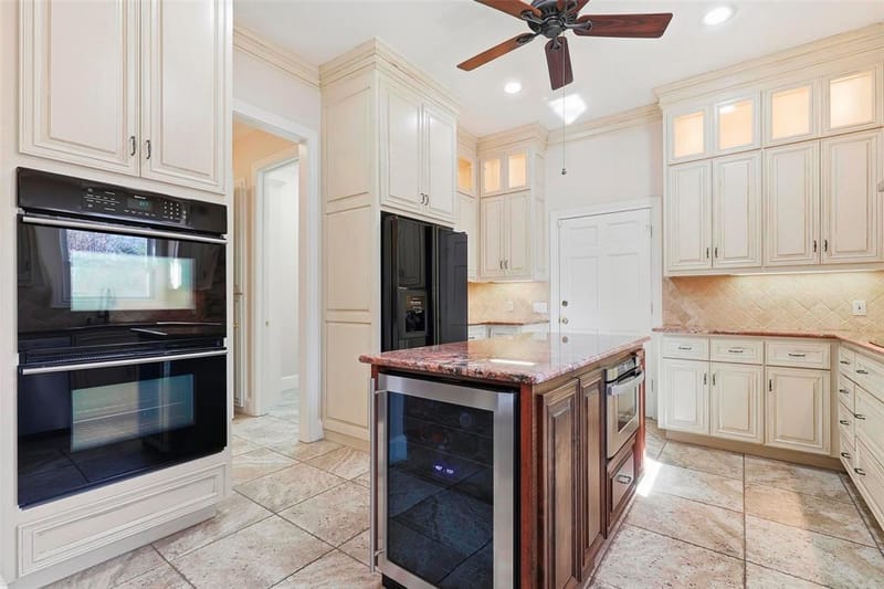 5949 River Bend Drive, Benbrook TX 76132 - Photo 21