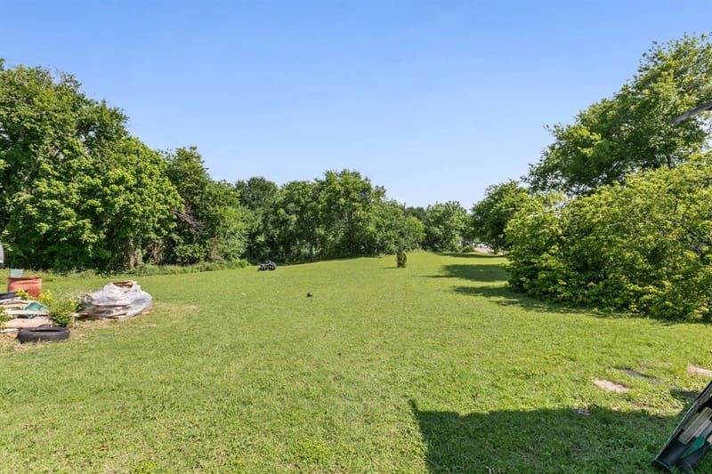 704 Cantrell Street, Waxahachie TX 75165 - Photo 22