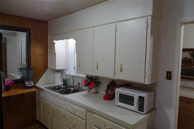 411 Brookwood Drive, Woodway TX 76712 - Photo 7