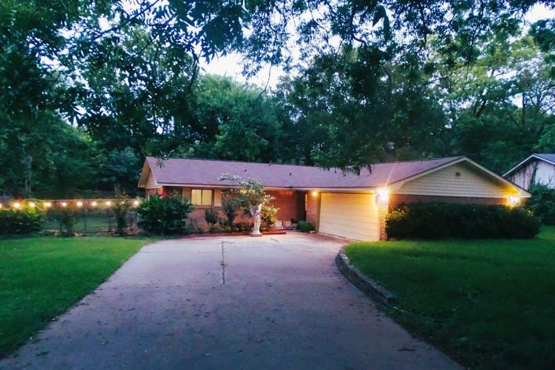 411 Brookwood Drive, Woodway TX 76712 - Photo 3
