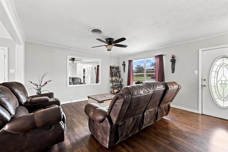 121 S Imperial Drive, Denison TX 75020 - Photo 6