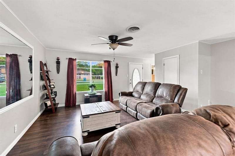 121 S Imperial Drive, Denison TX 75020 - Photo 7