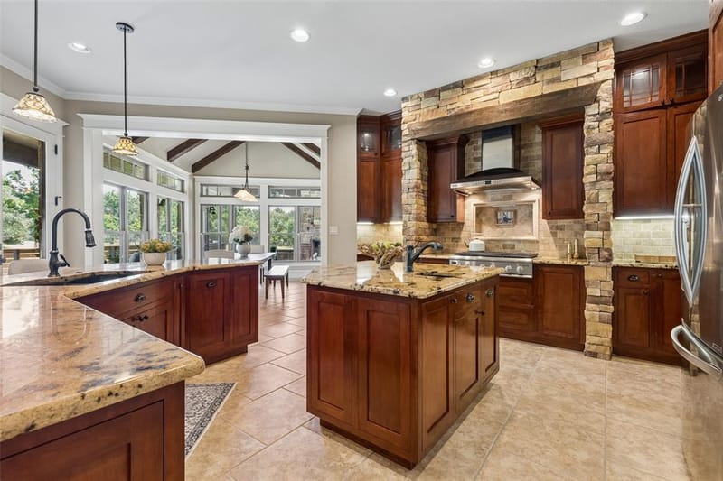 206 Rodeo Drive, Azle TX 76020 - Photo 14