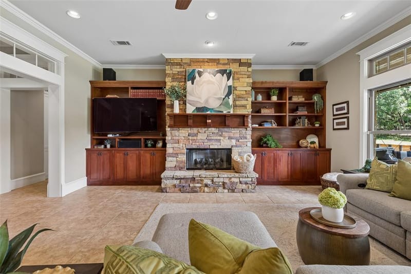 206 Rodeo Drive, Azle TX 76020 - Photo 11