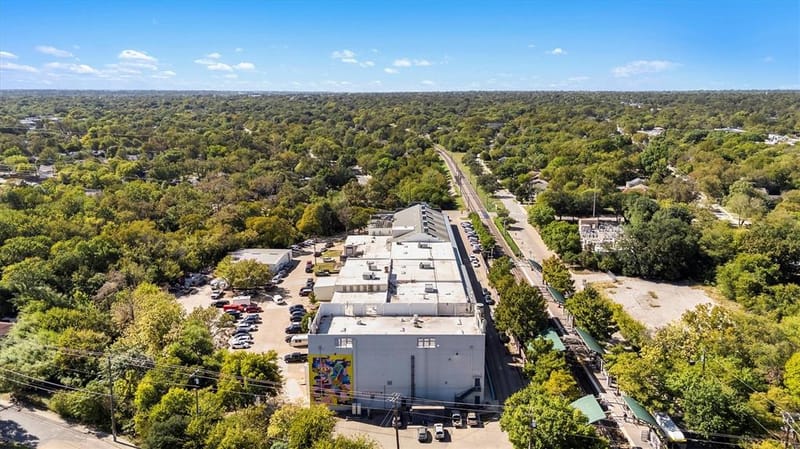 1317 Nolte Drive, Dallas TX 75208 - Photo 29