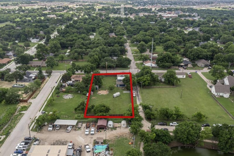 304 E County Line Road, Royse City TX 75189 - Photo 2