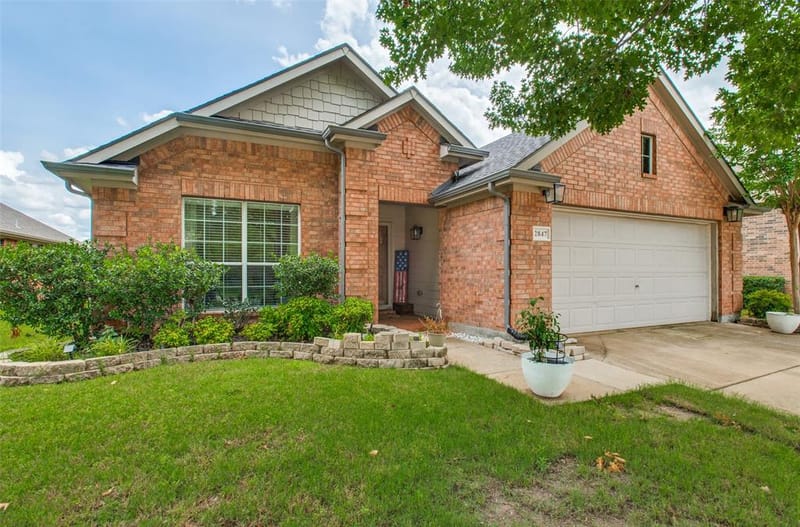 2847 Tranquilo, Grand Prairie TX 75054 - Photo 3