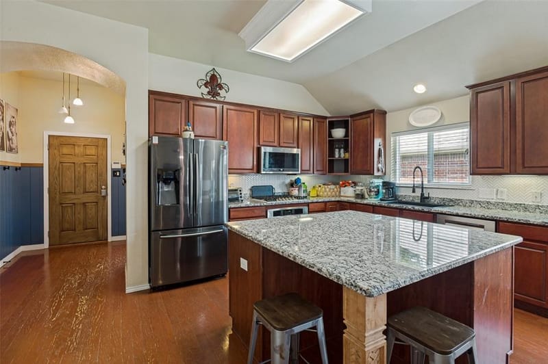 2847 Tranquilo, Grand Prairie TX 75054 - Photo 5