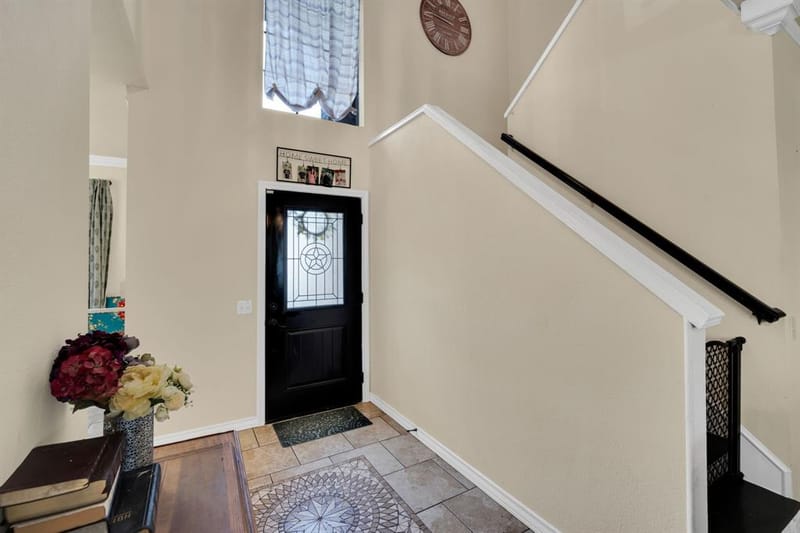 517 Crawford Drive, Burleson TX 76028 - Photo 2