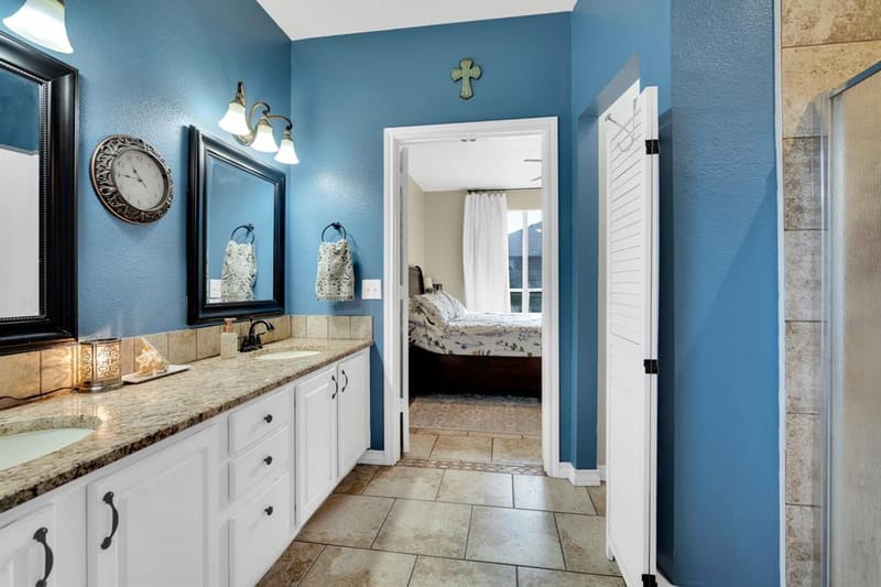 517 Crawford Drive, Burleson TX 76028 - Photo 15