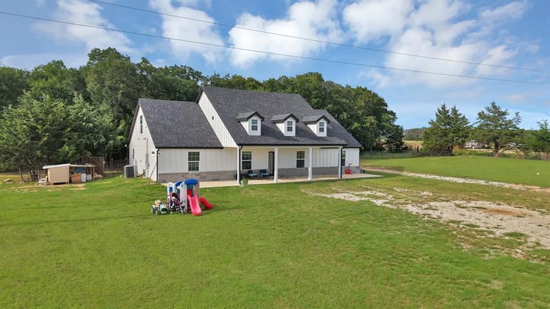 420 County Road 1130, Cumby TX 75433 - Photo 2