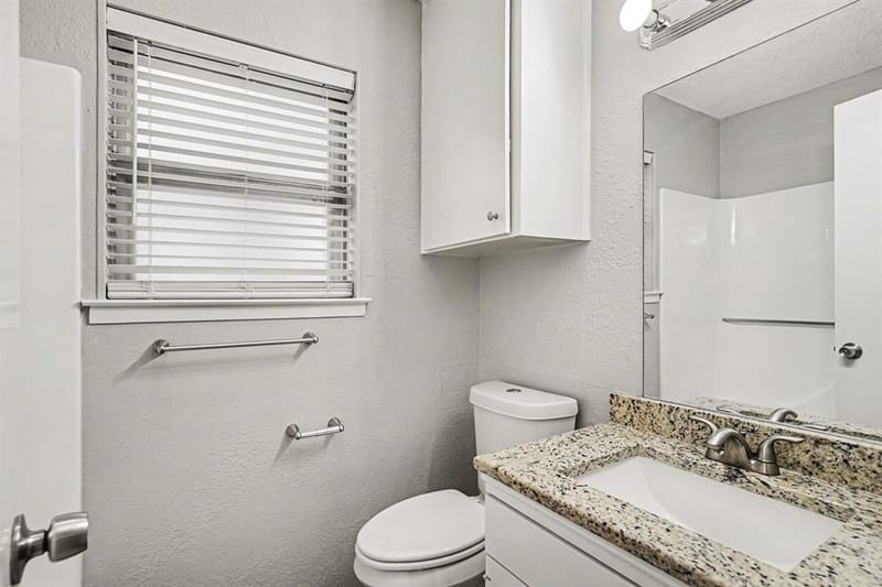 2728 Jewell Drive, Arlington TX 76016 - Photo 9