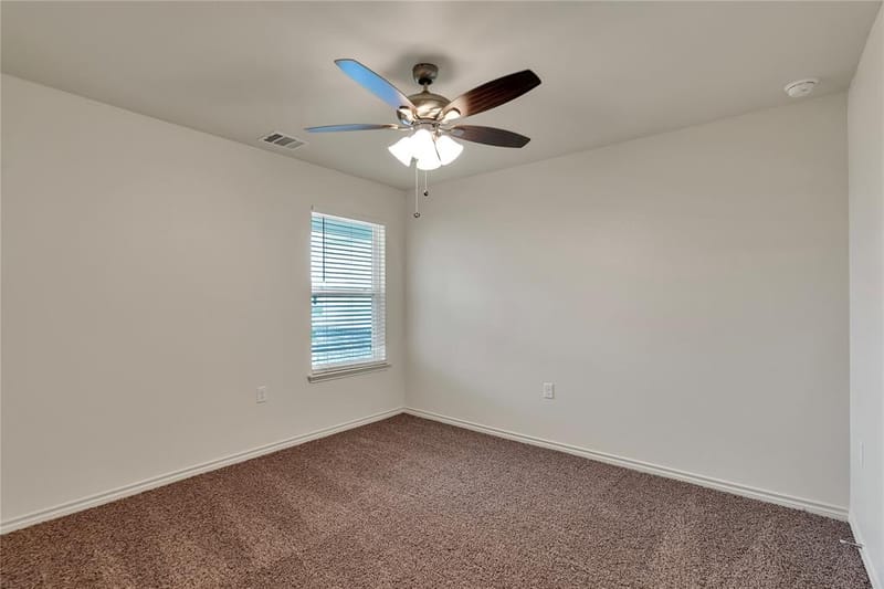 636 Crockett Drive, Cleburne TX 76031 - Photo 13