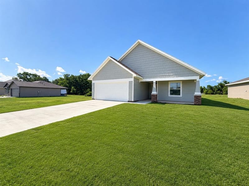 624 Crockett Drive, Cleburne TX 76033