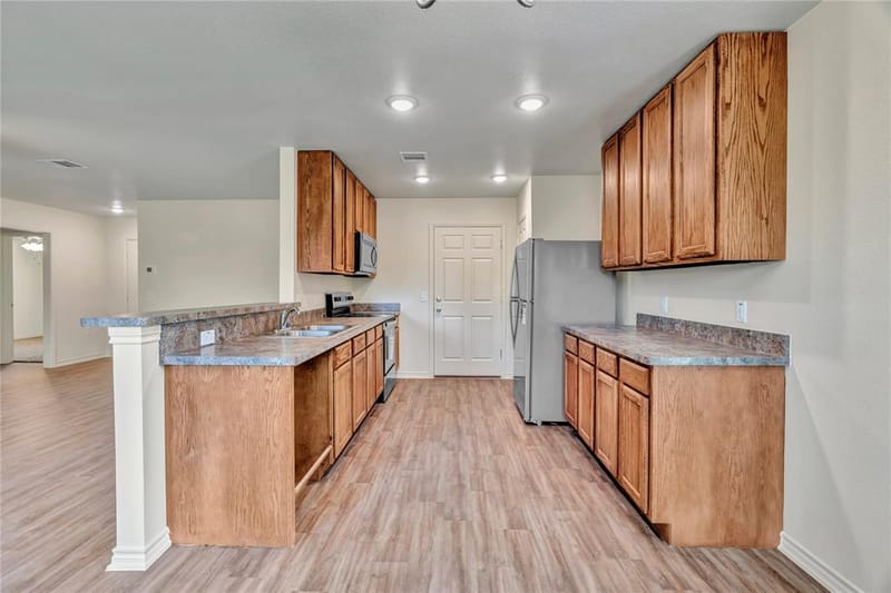 624 Crockett Drive, Cleburne TX 76033 - Photo 11