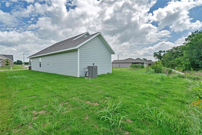 624 Crockett Drive, Cleburne TX 76033 - Photo 25