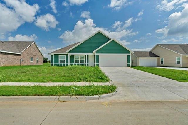 617 Crockett Drive, Cleburne TX 76033 - Photo 2