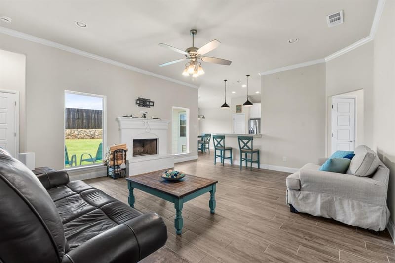 219 Bayless Avenue, Godley TX 76044 - Photo 7