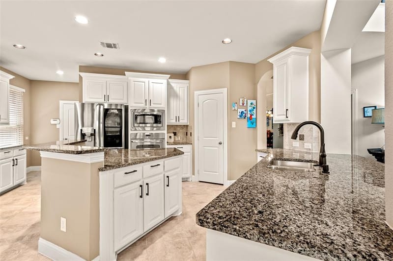 8255 Lindsay Gardens, The Colony TX 75056 - Photo 12