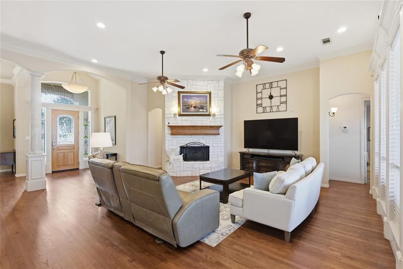 8804 Summit Point Court, Fort Worth TX 76179 - Photo 4